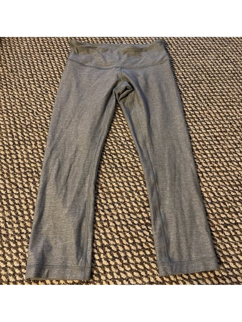 Lululemon Leggings Size 4 Cropped Gray 21”